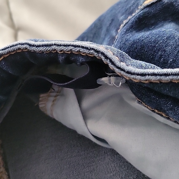 Wonder Nation Girl's Adjustable Waist Cuffed Denim Shorts - Picture 10 of 13